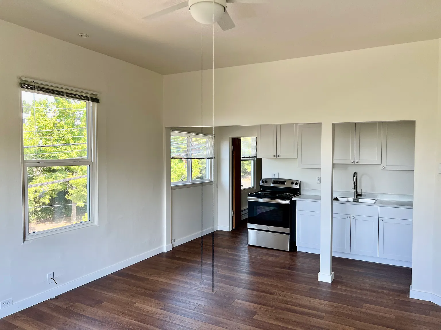 1 bed, 570 sqft, $1,800 — Photo 3