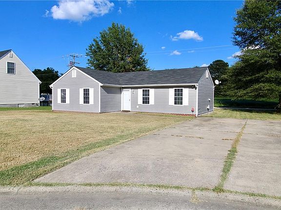 3rd image of 5137 Carters Pond Ct