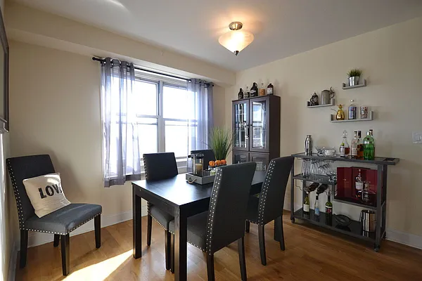 Rented by Silverstein Collection LLC  | media 4