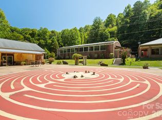 504 Mountain View School Rd, Robbinsville, NC 28771