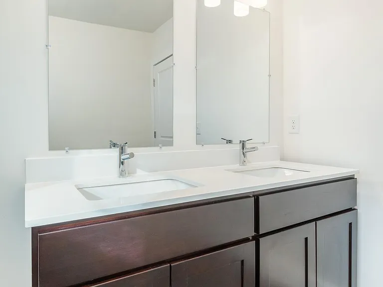 978 N 8th St #8 — Photo 31