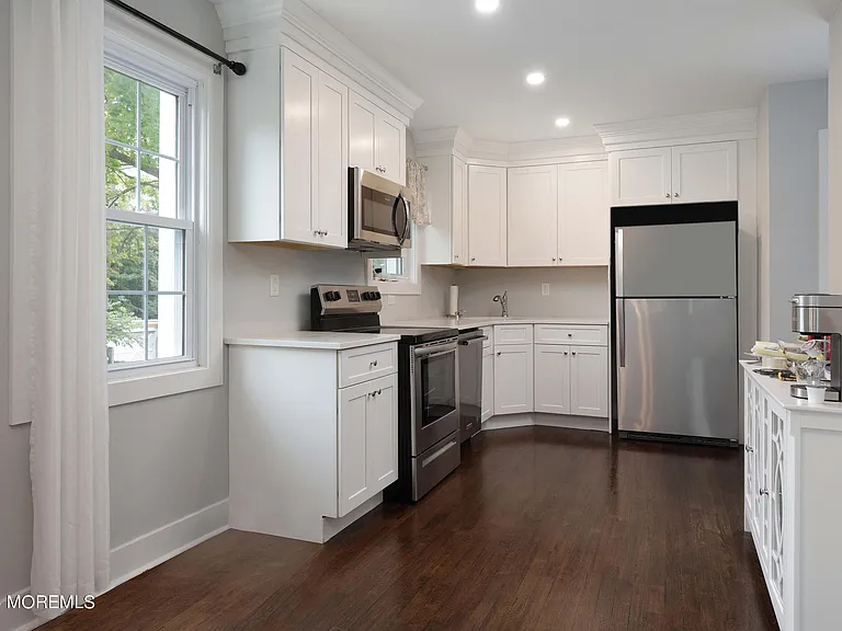 67 E Highland Ave — Photo 12