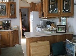 35 Easy St, Florence, OR 97439