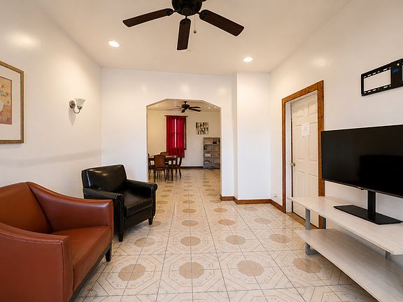 3rd image of 5134 S Wolcott Ave