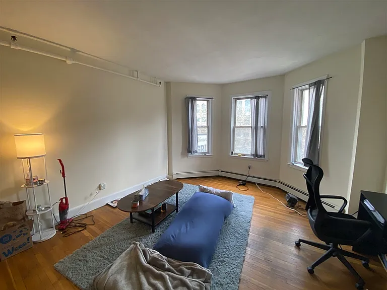 712 Commonwealth Ave #2 — Photo 2