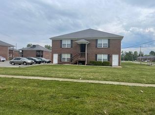 105 Kenilworth Ct APT C, Radcliff, KY 40160