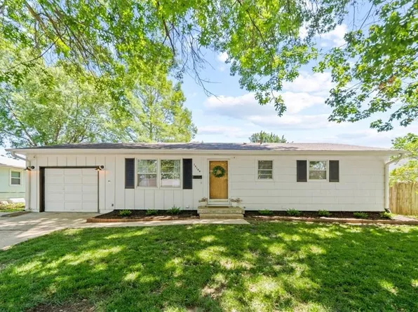 13109 Winchester Ave, Grandview, MO 64030