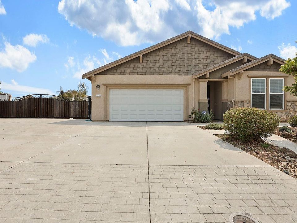2nd image of 1754 Tesoro Dr