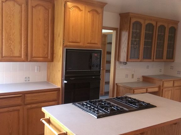 3rd image of 2512 S Sunnybrook Ln