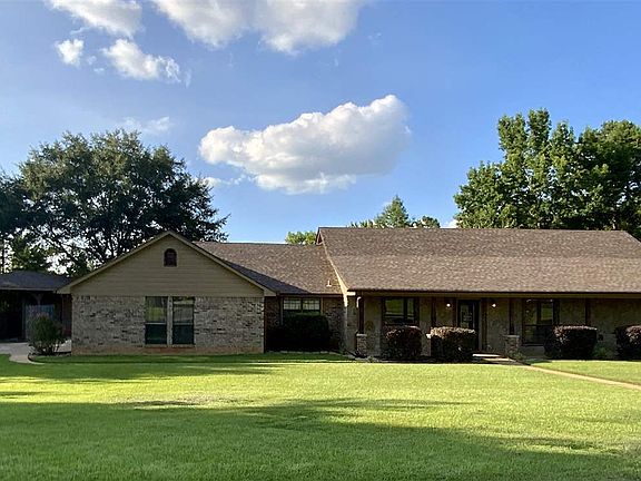 2nd image of 3503 Cedar Dr