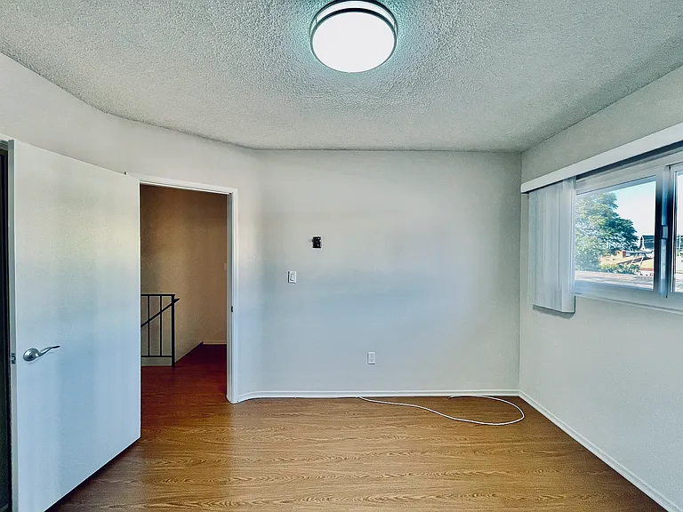 Secondary room