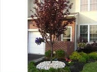 205 Rampart Pl, Maple Glen, PA 19002