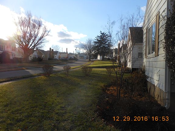 4th image of 3825 Columbine Pl