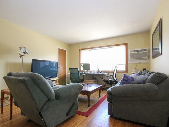3rd image of 5906 Washburn Ave S