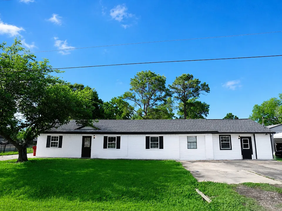 1117 County Road 515