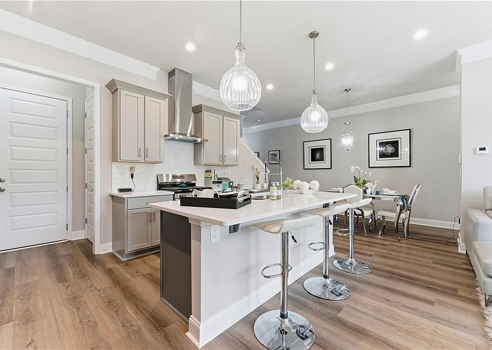 1st image of 3370 Sarah Trl #6