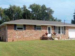 1142 Hocking Rd, Little Hocking, OH 45742