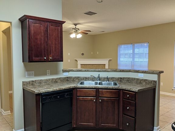 5th image of 1402 Sutton Meadow Ln