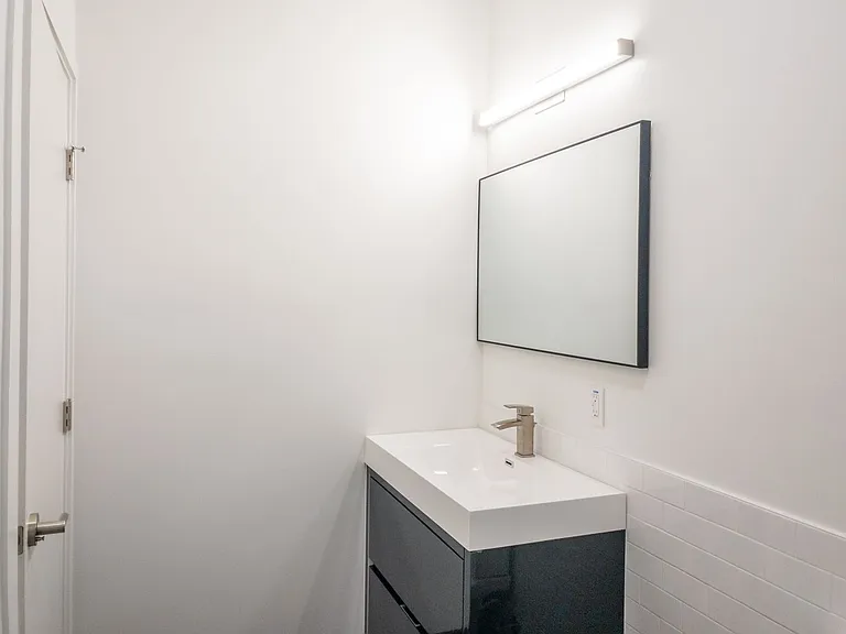 77 Bulkley Ave #7 — Photo 14