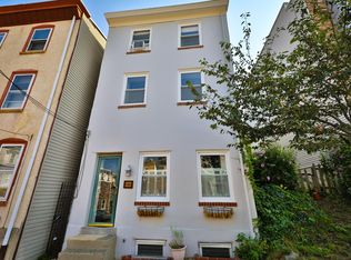 3935 Dexter St, Philadelphia, PA 19128