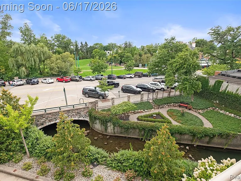 511 Brookside Ave — Photo 22