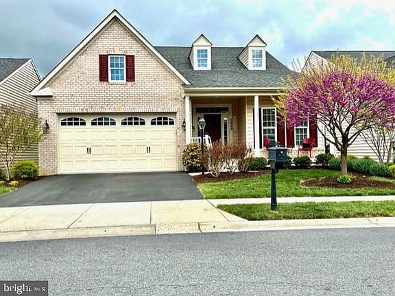 2nd image of 5940 Jacobean Pl