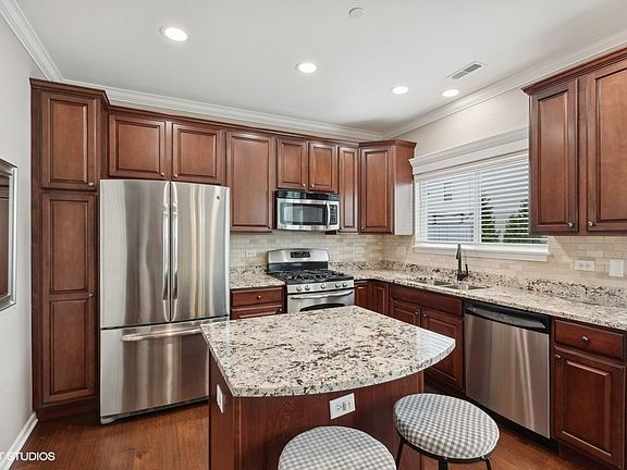 4th image of 60 N Dryden Pl