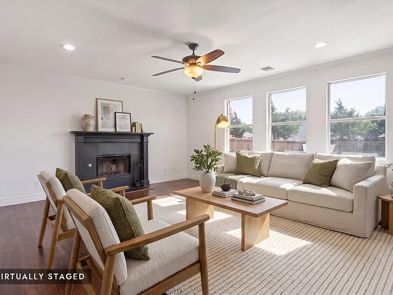 735 Yellowstone Dr — Photo 6