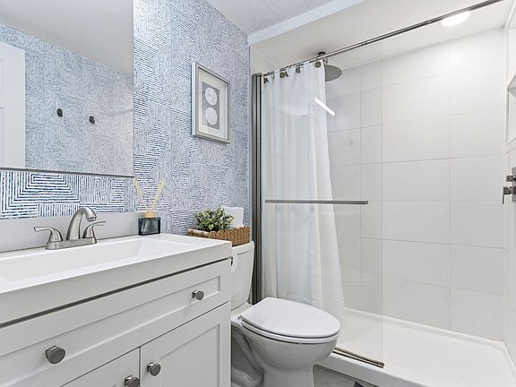 3rd image of 3000 Rio Mar St #407