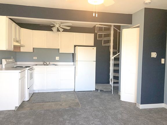 2nd image of 42 Nassau Colony APT 5