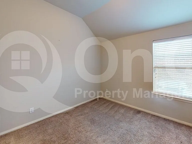 413 Driftwood Ct — Photo 14