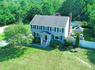 9 Angela Dr, Foxboro, MA 02035