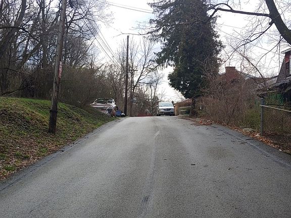 4th image of 6930 Hartman Ln