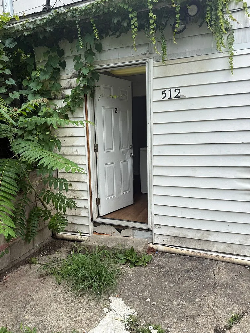 512 Carothers Ave — Photo 1