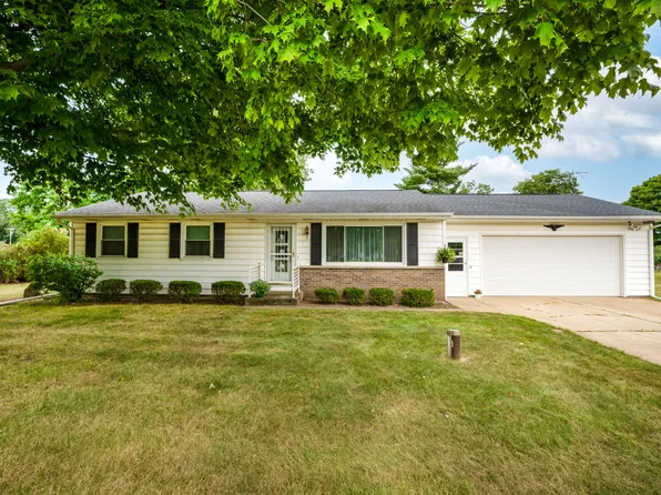 9095 Douglas Ave, Kalamazoo, MI 49009