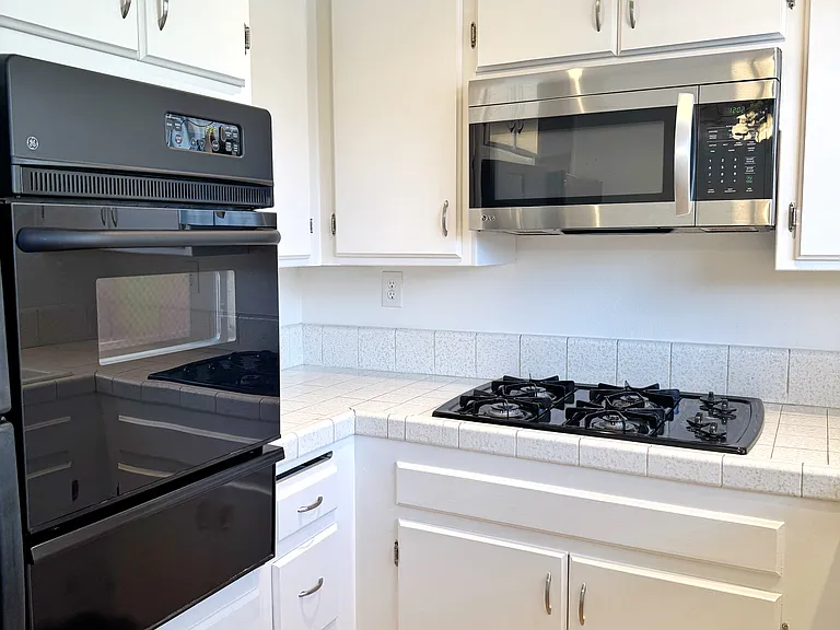 3966 Cleveland Ave #6 — Photo 16
