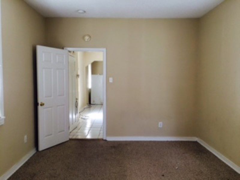 2nd image of 2763 Lavender St
