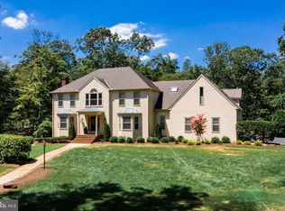 6 Kendles Run Rd, Moorestown, NJ 08057
