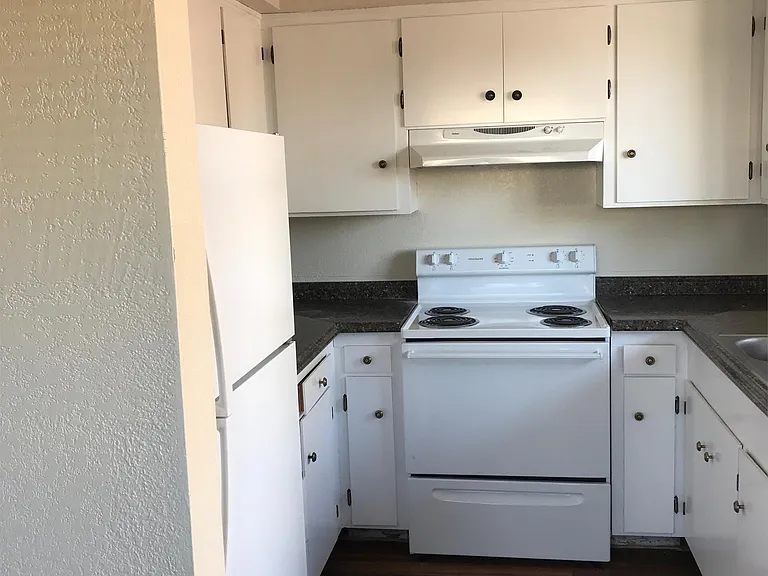1355 Cordone Ave #13 — Photo 1