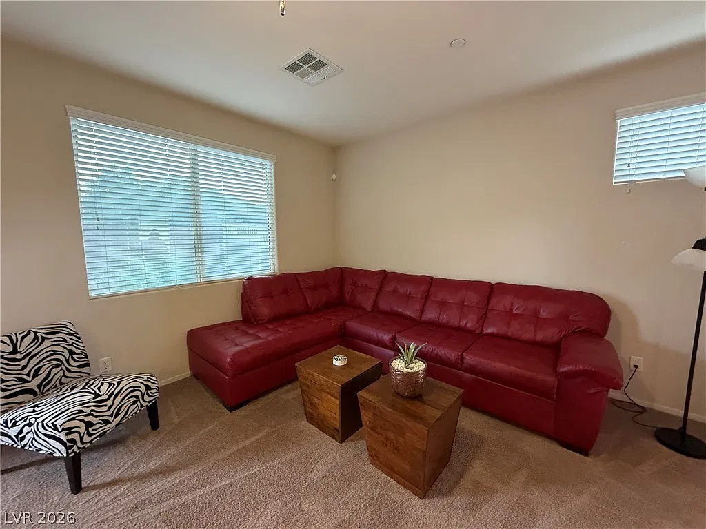 3 bed, 2.0 bath, 1484 sqft, $2,200 — Photo 2