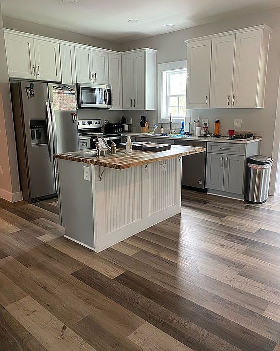 2nd image of 22 Plateau Rd