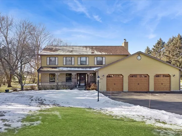 1805 Brixham Ln, Johnsburg, IL 60051