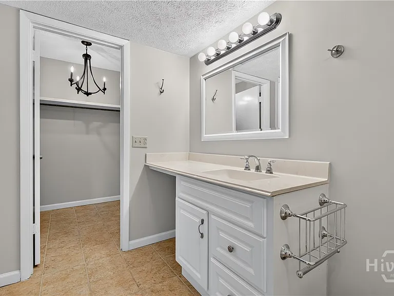 459 Mall Blvd #23 — Photo 28