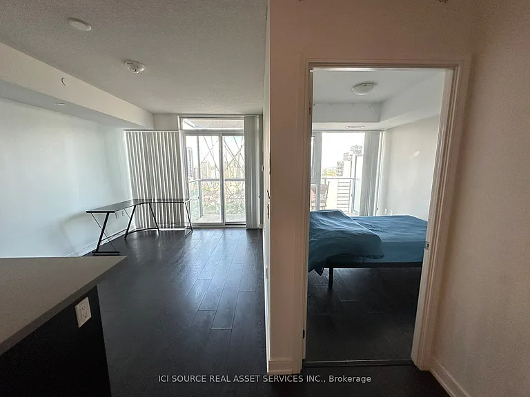 50 Wellesley St E #3205 — Photo 11