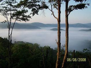 315 Ridge Haven Pkwy #R21B, Banner Elk, NC 28604