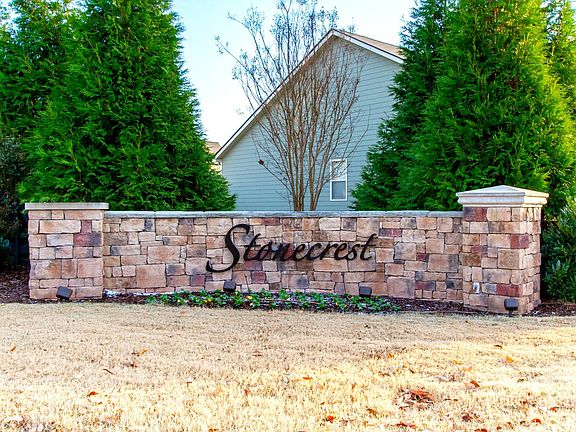 3rd image of 1004 Lunette Dr
