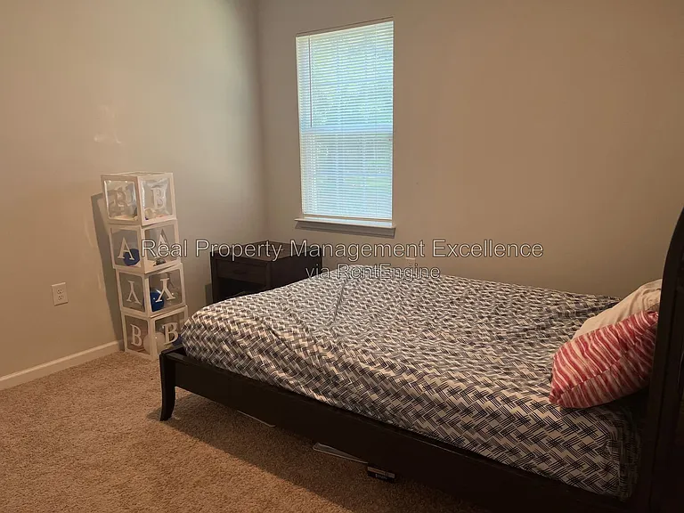 248 Lothian — Photo 11