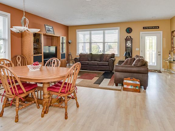 4th image of 5161 Parkview Ln