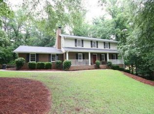 120 Braemar Dr, Fayetteville, GA 30215