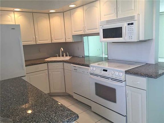 3rd image of 3020 Marcos Dr #305